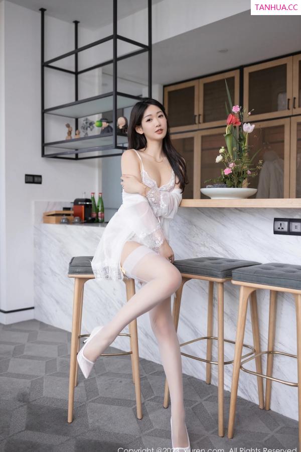 唐安琪  [XiuRen]高清写真图 2023.04.03 No.6518 唐安琪 丝袜美腿第14张图片